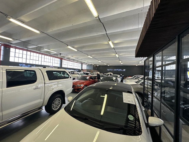To Let commercial Property for Rent in Maitland Western Cape